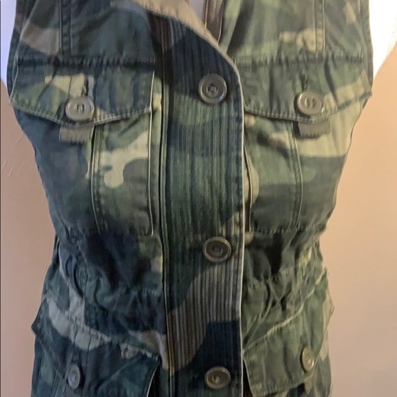 Abercrombie & Fitch vest - Picture 2 of 6